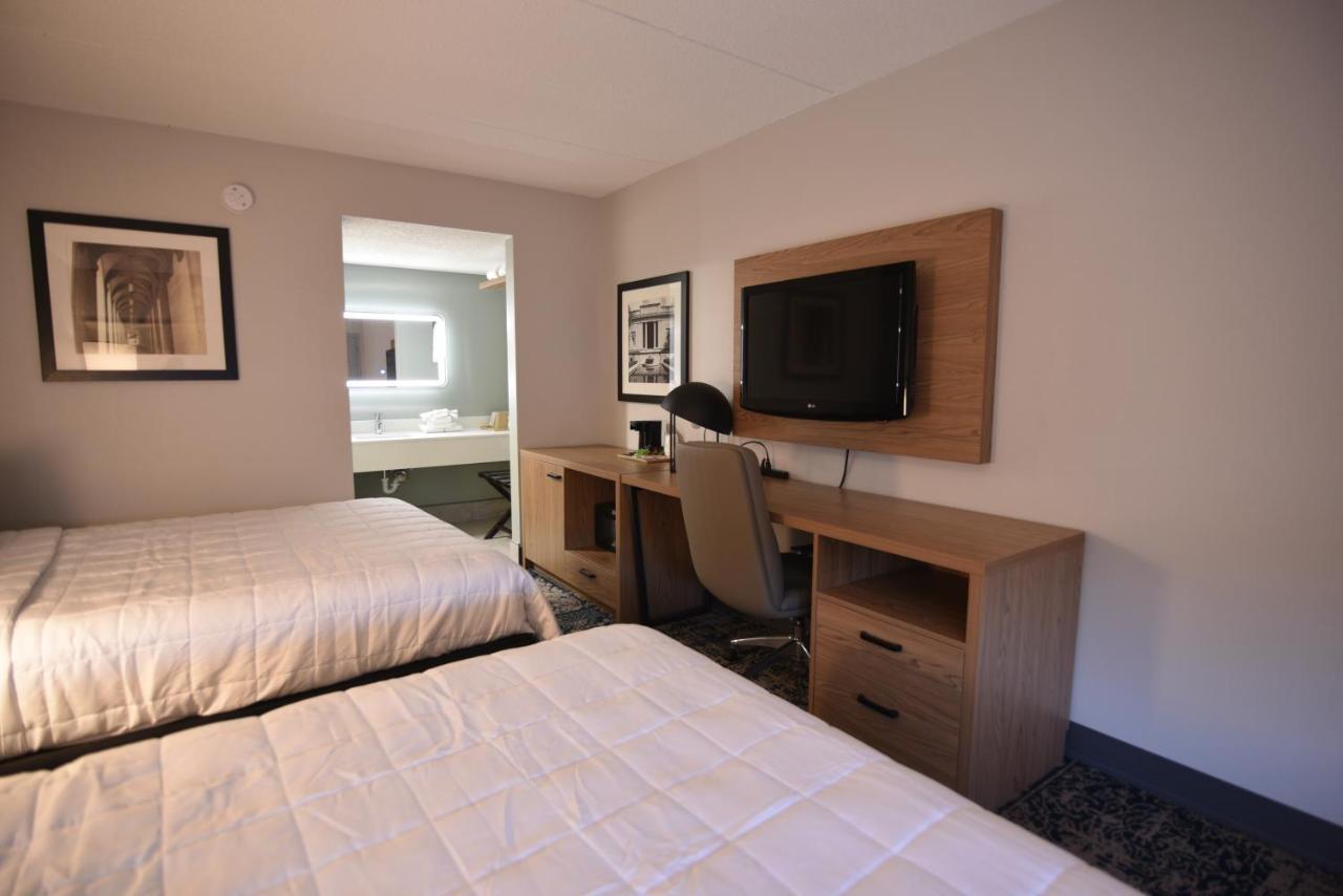 Baymont By Wyndham Pine Grove I-81 Hotel Eksteriør billede