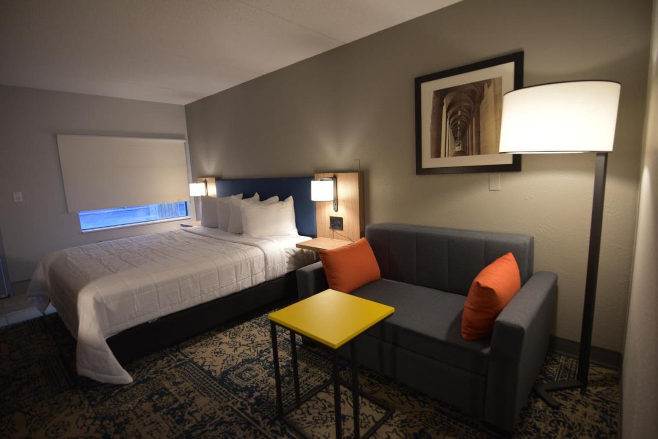 Baymont By Wyndham Pine Grove I-81 Hotel Eksteriør billede