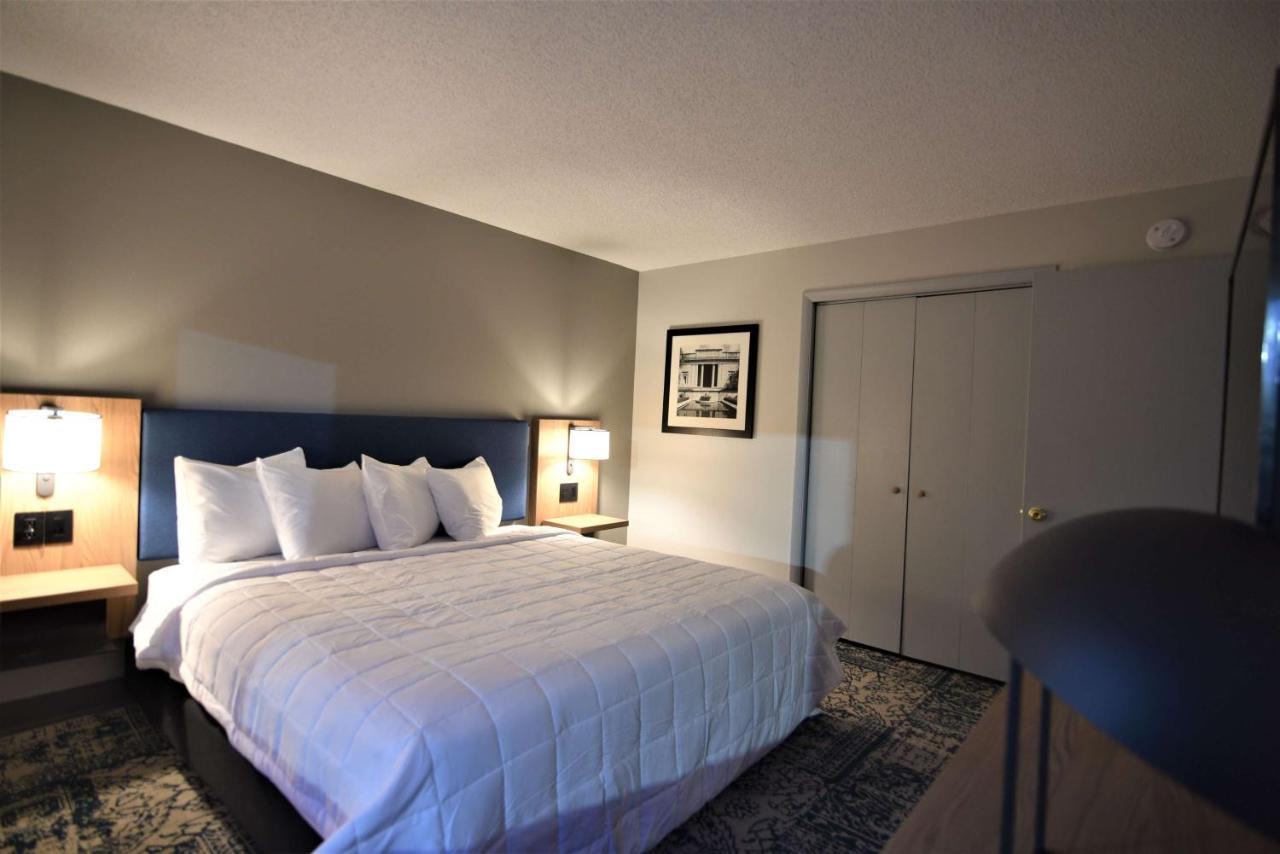 Baymont By Wyndham Pine Grove I-81 Hotel Eksteriør billede