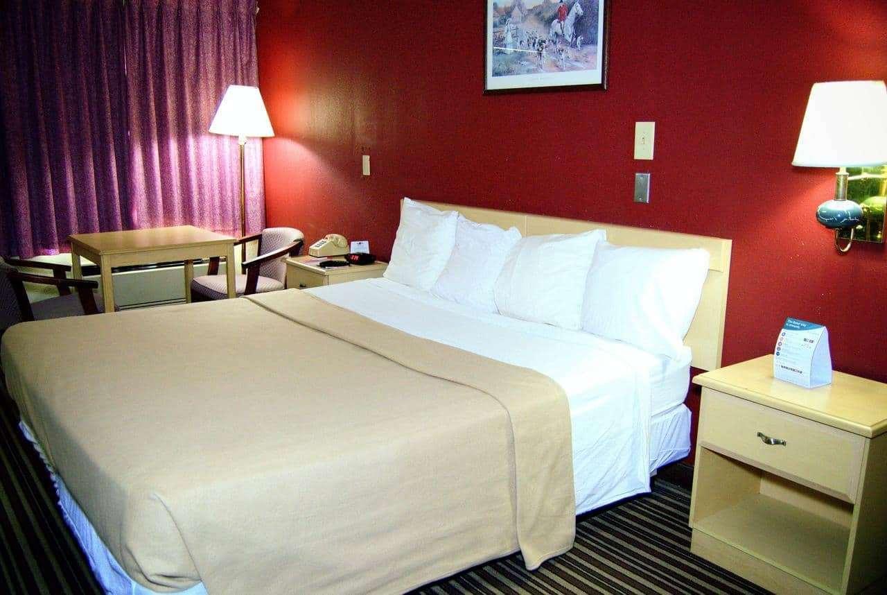 Baymont By Wyndham Pine Grove I-81 Hotel Eksteriør billede